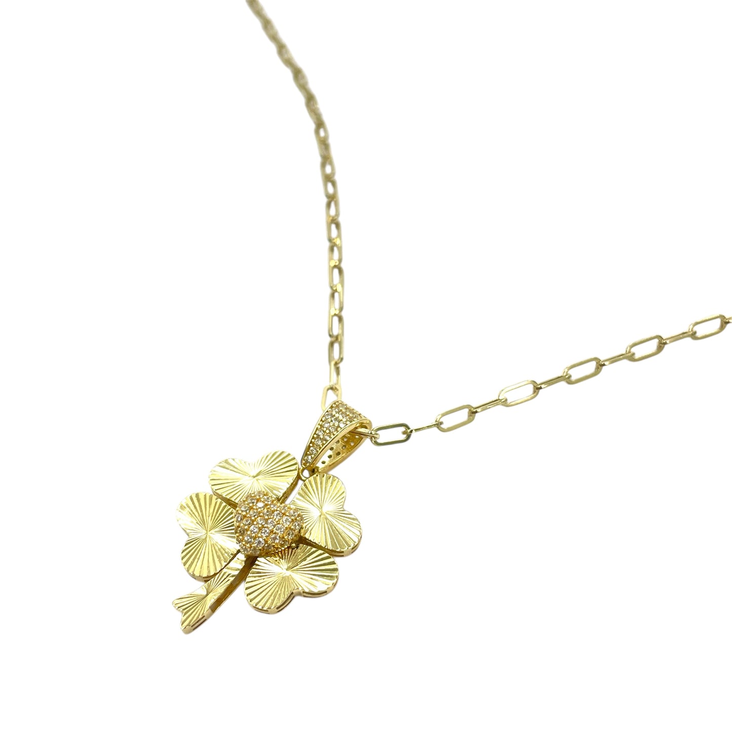 14k Clover Shell Pendant